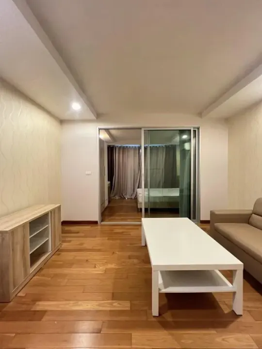 Property photos for THE LINE Phahonyothin Park