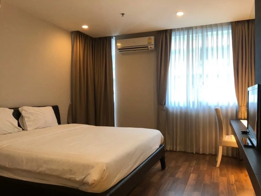 Property photos for The Rajdamri