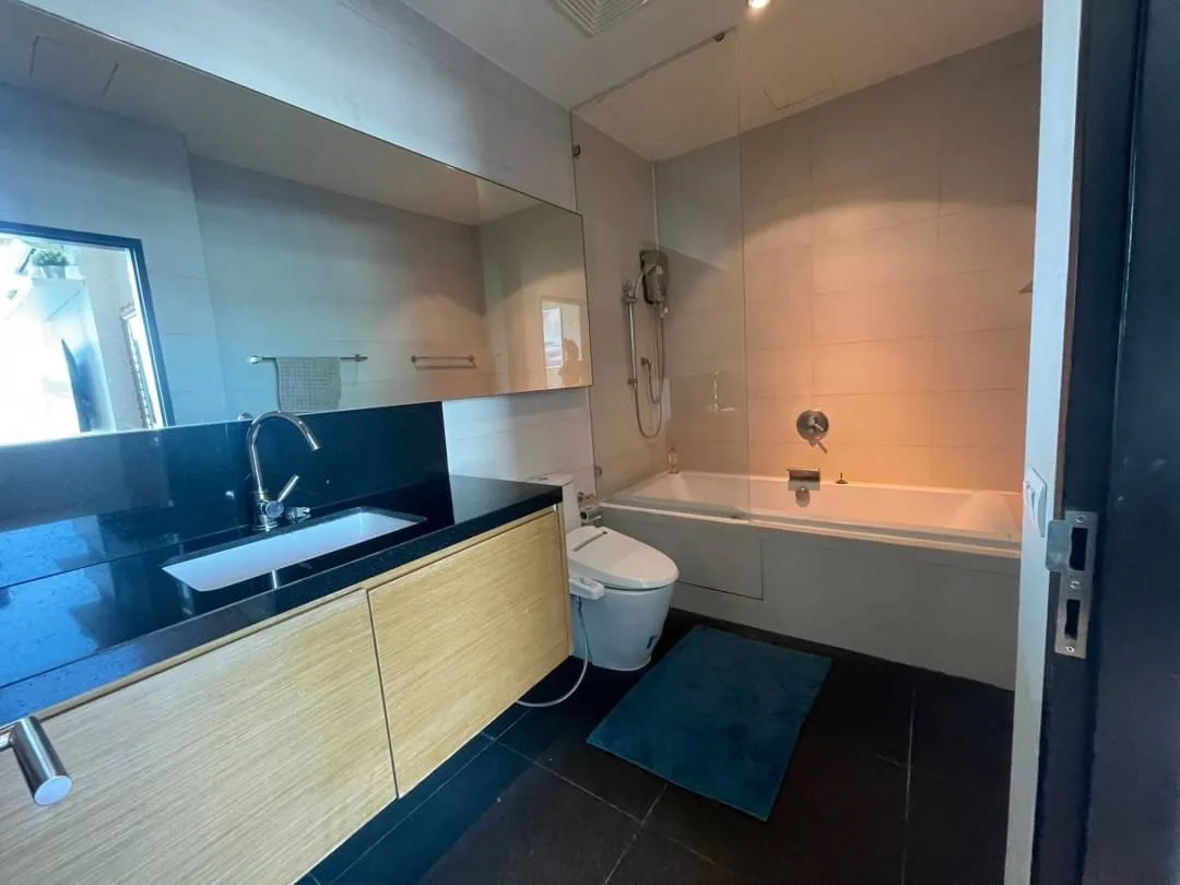 Property photos for Eight Thonglor Residence