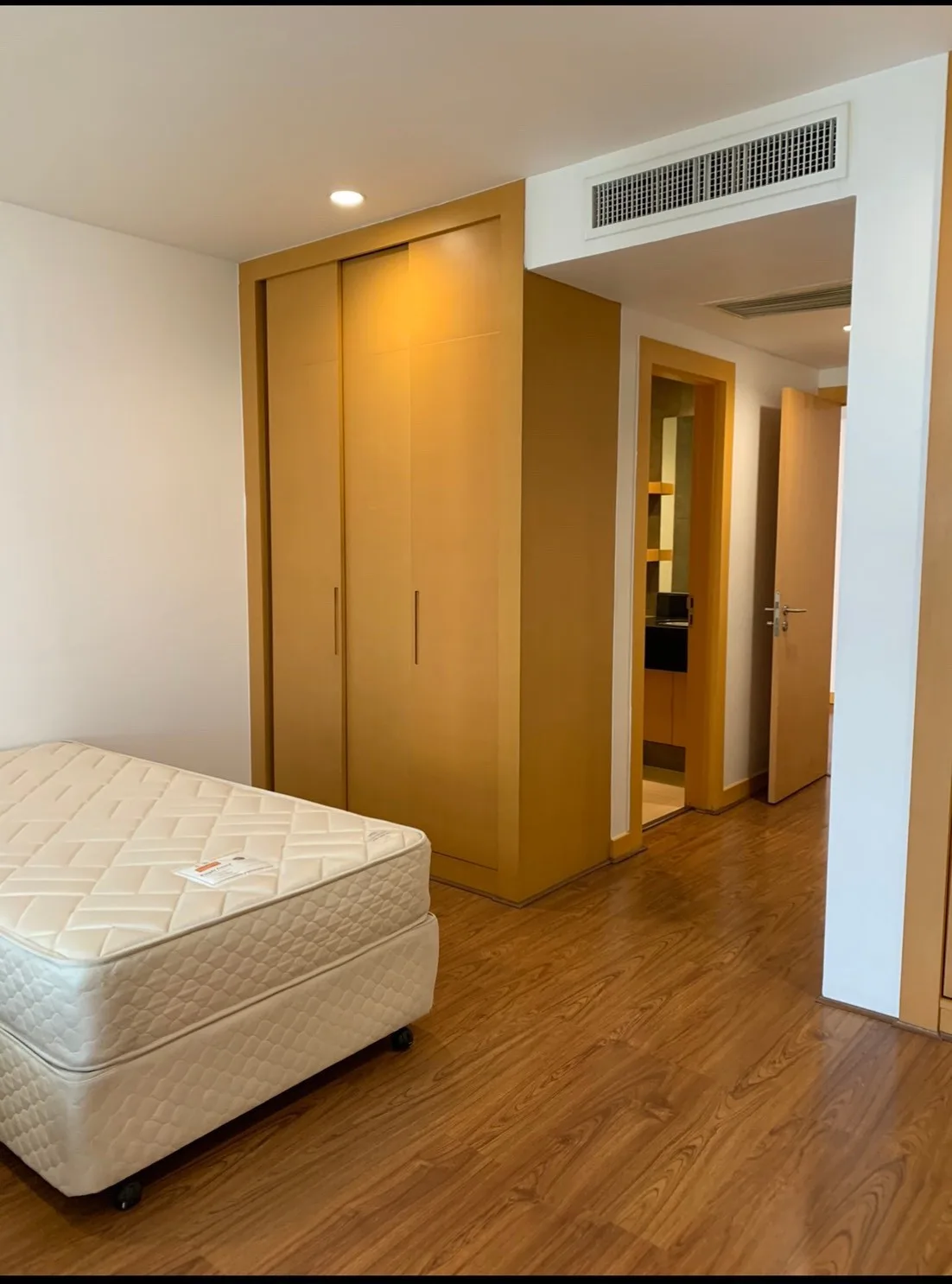 Property photos for Ekamai Gardens (shama Ekamai)