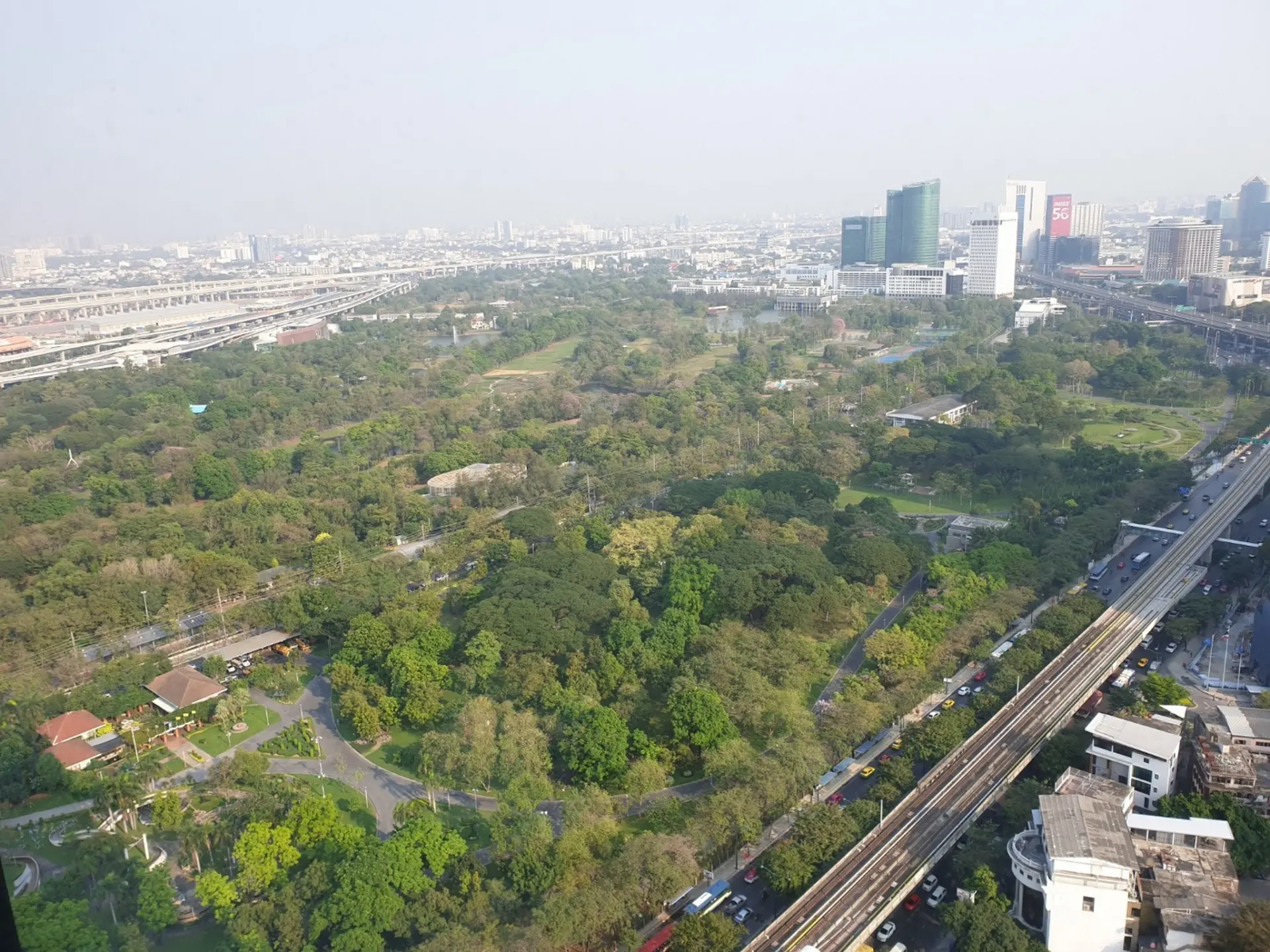 Property photos for THE LINE Jatujak - Mochit