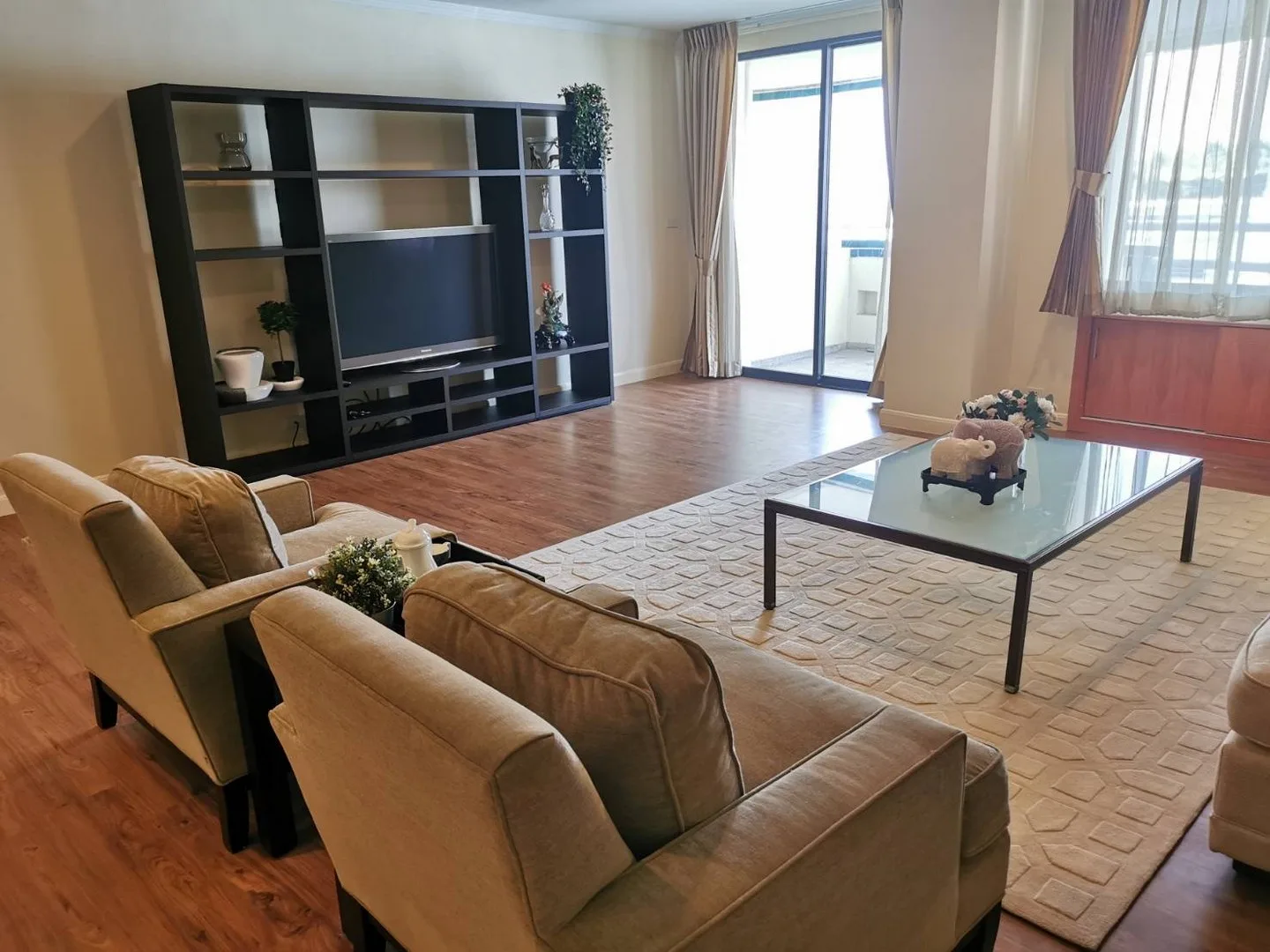 Property photos for Las Colinas