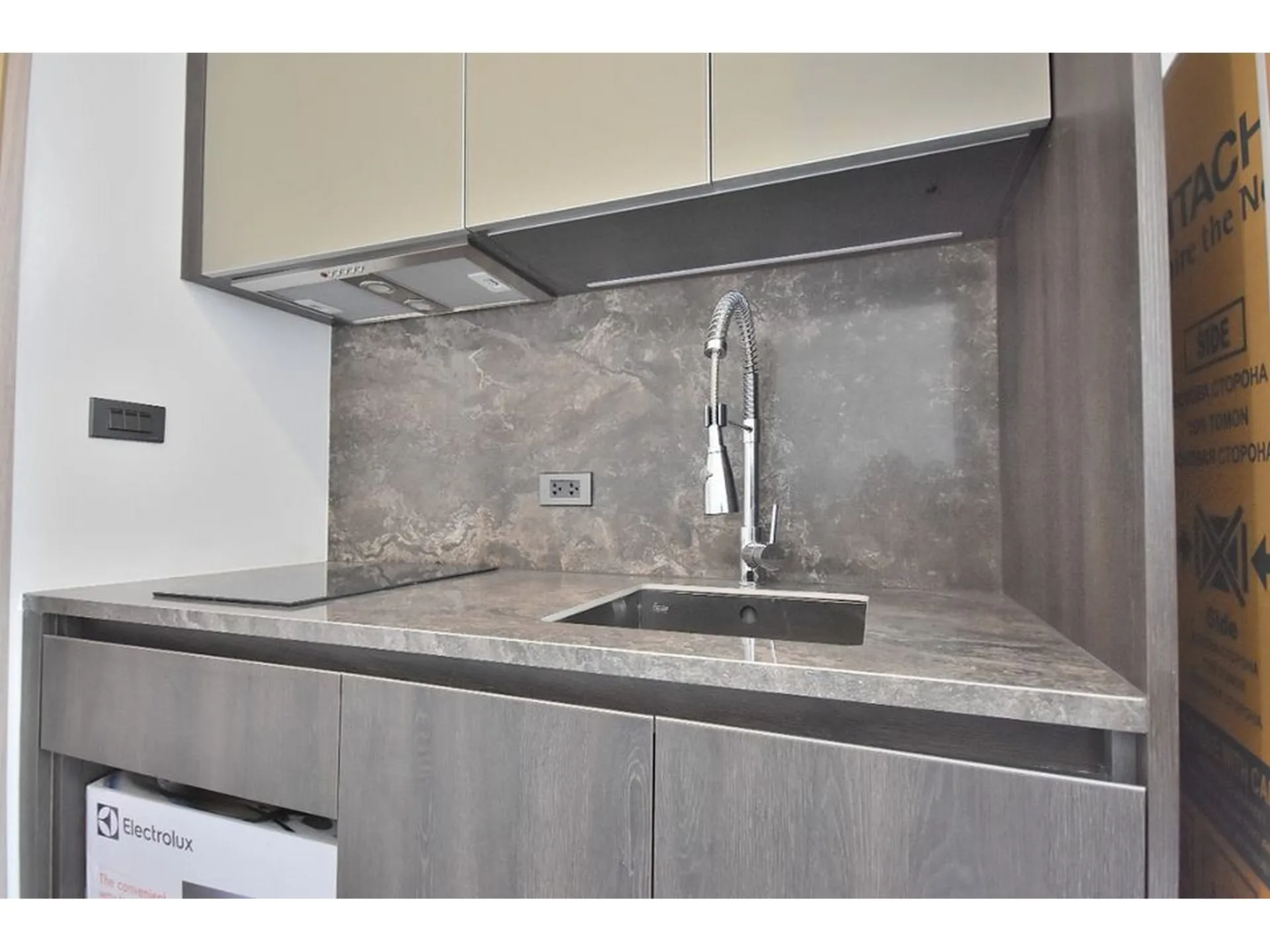 Property photos for 168 Sukhumvit 36
