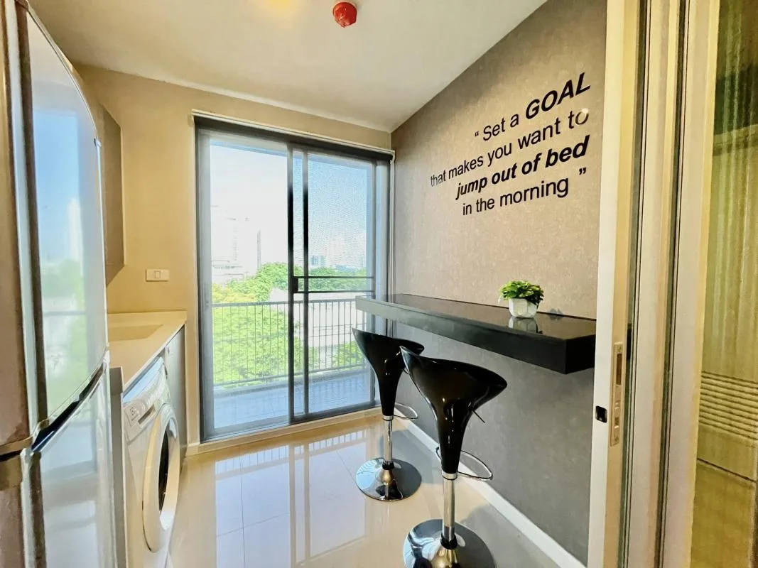 Property photos for Metro Luxe Ekkamai-Rama 4
