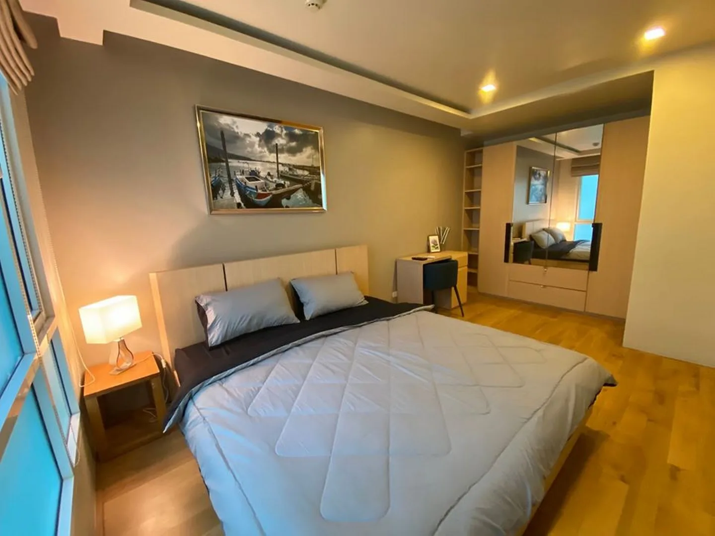 Property photos for Beverly 33