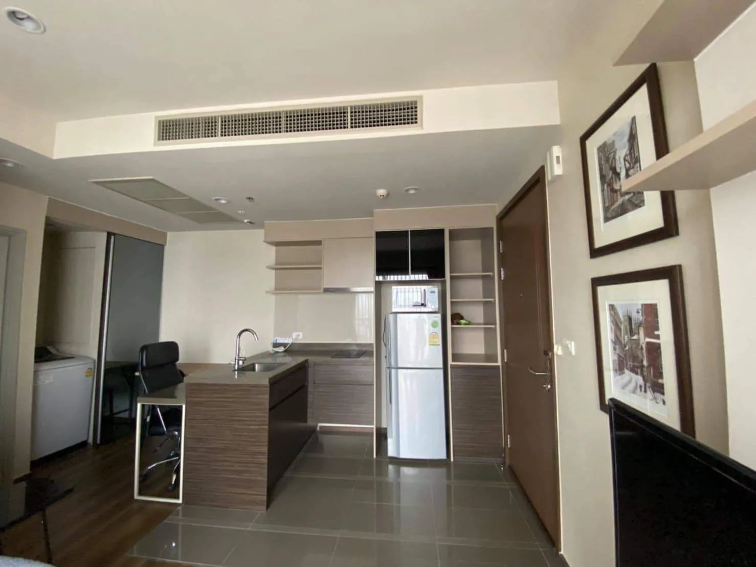 Property photos for Onyx Phaholyothin