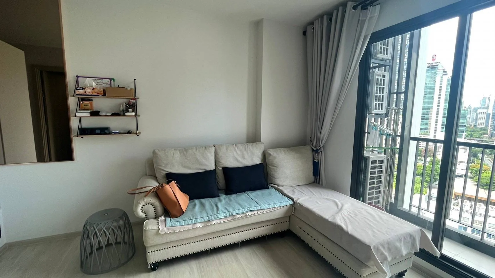 Property photos for Life One Wireless
