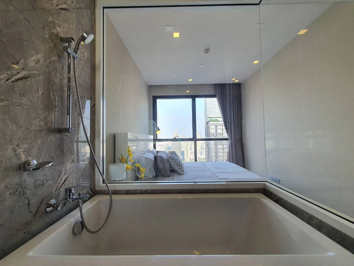 Property photos for Ashton Asoke