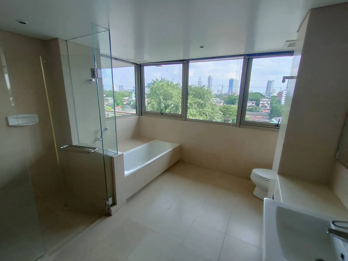 Property photos for Ruamrudee House