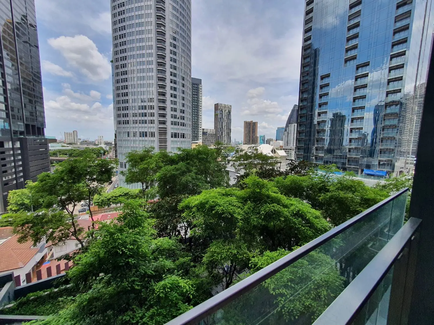 Property photos for Laviq Sukhumvit 57