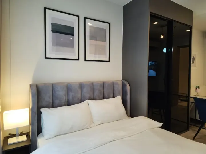 Property photos for Life Asoke Hype
