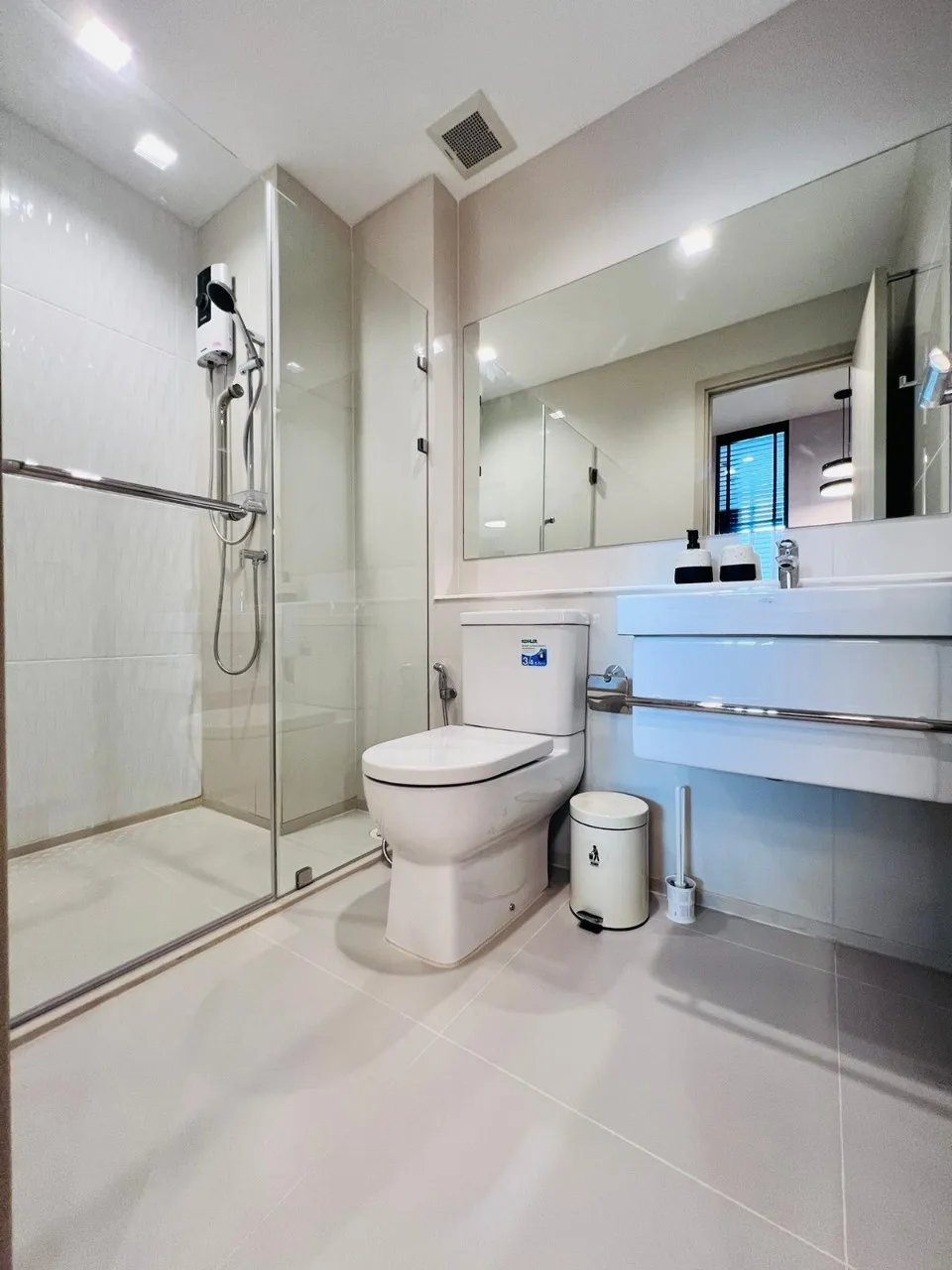 Property photos for Life One Wireless