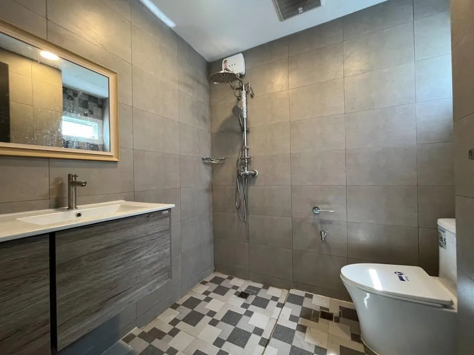 Property photos for White Mansion