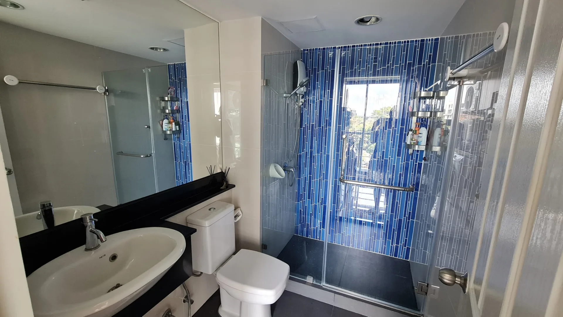 Property photos for Chateau In Town Sukhumvit 62/1