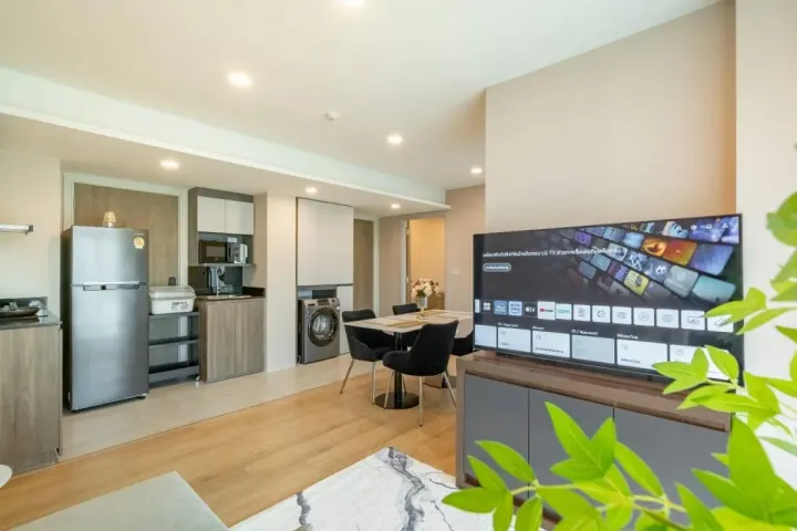 Property photos for Lloyd Soonvijai-thonglor