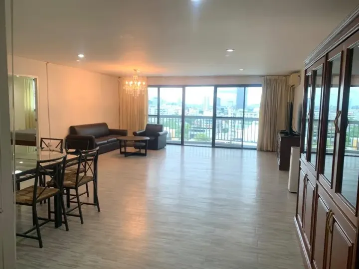 Property photos for The Waterford Thonglor 11