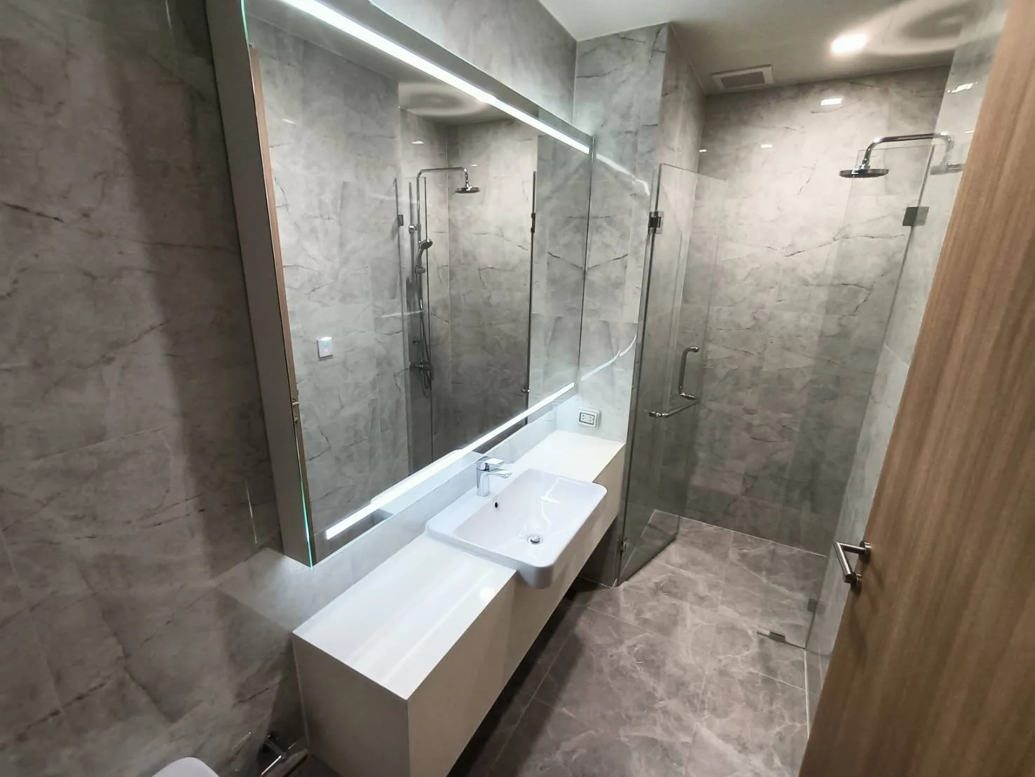 Property photos for Noble Around 33