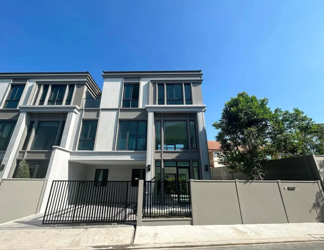 Property photos for Baan Klang Muang Classe Sukhumvit 77