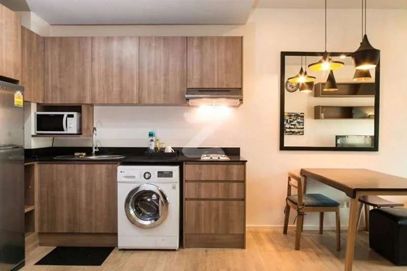 Property photos for Noble Refine