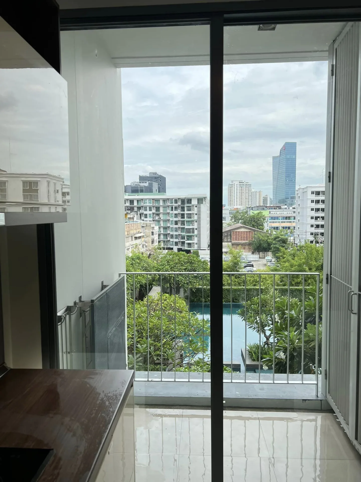 Property photos for The Room Sukhumvit 62