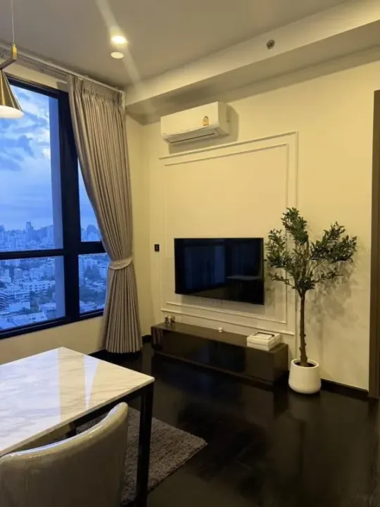 Property photos for Park Origin Thonglor