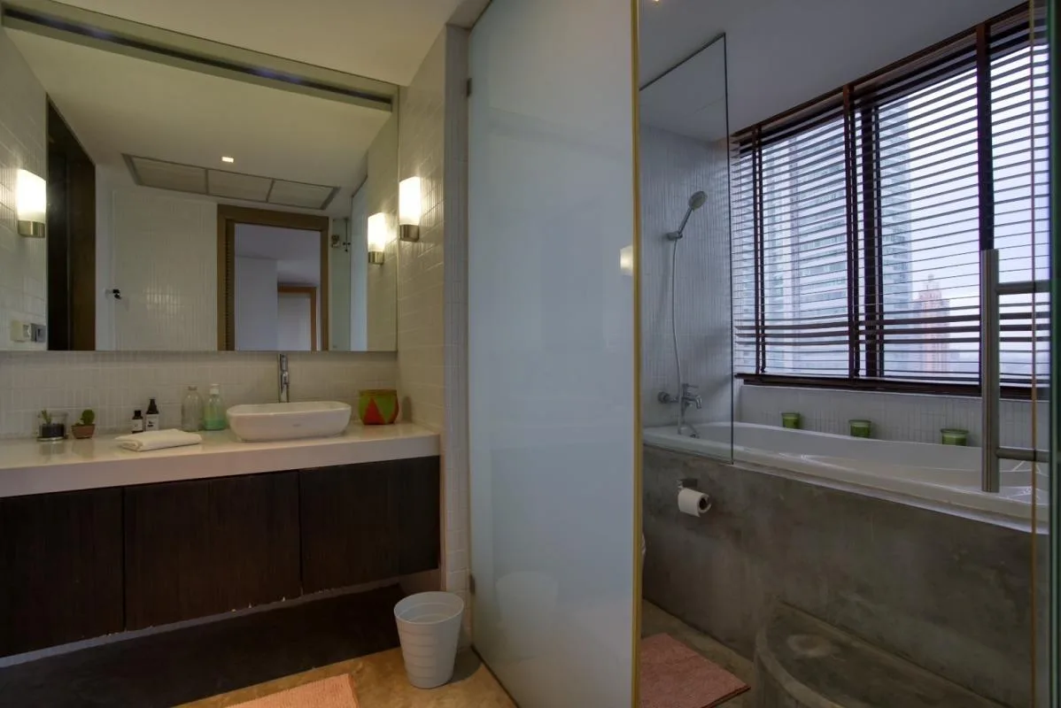 Property photos for Lake Avenue 16