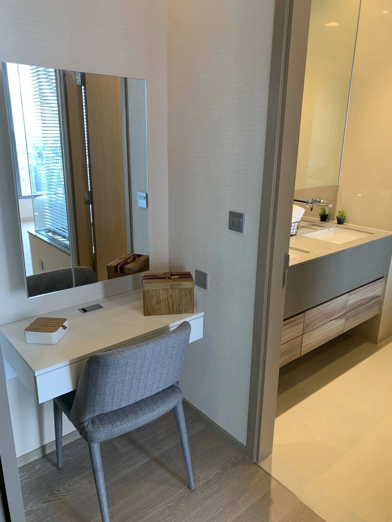 Property photos for The Esse Asoke