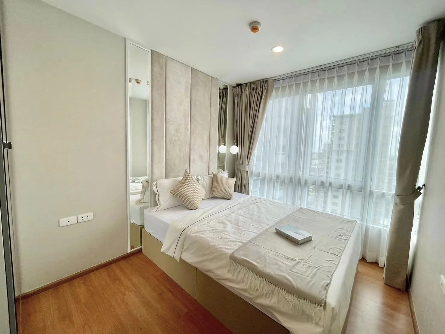 Property photos for The Base Sukhumvit 77