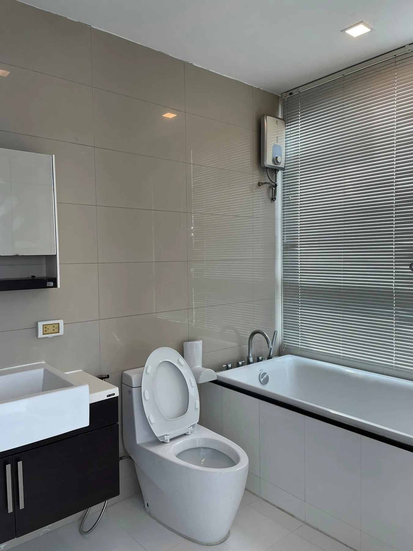 Property photos for The Bloom Sukhumvit 71