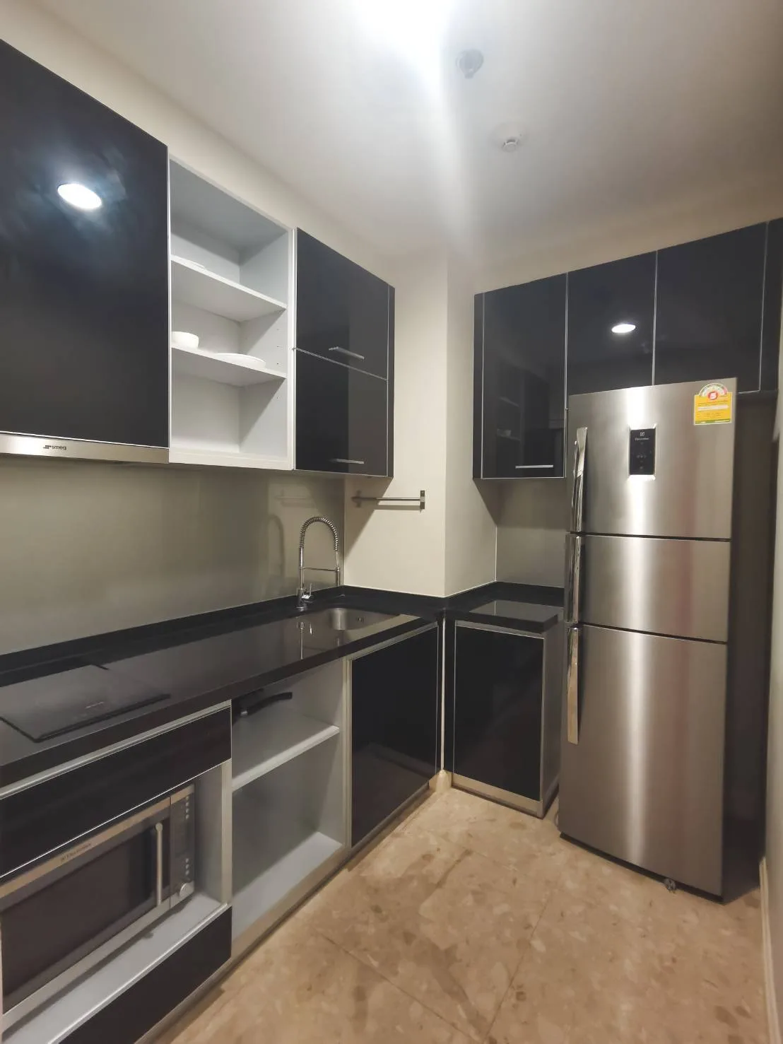 Property photos for The Crest Sukhumvit 34