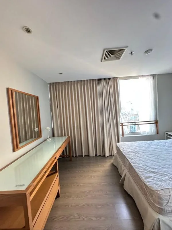 Property photos for Langsuan Ville