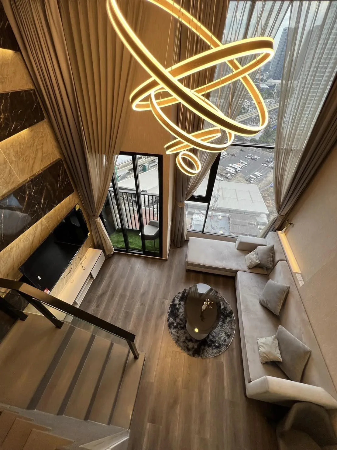 Property photos for Knightsbridge Space Ratchayothin