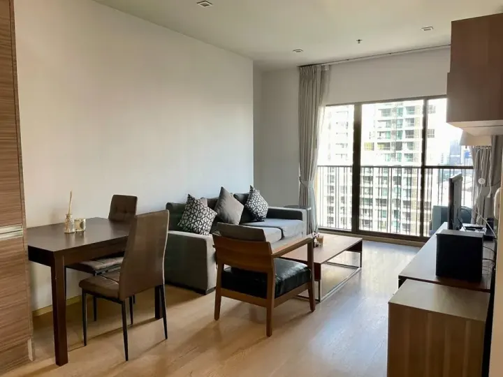 Property photos for Noble Refine