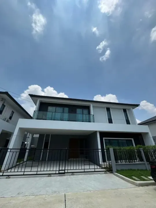 Property photos for Centro Phahol-viphawadee