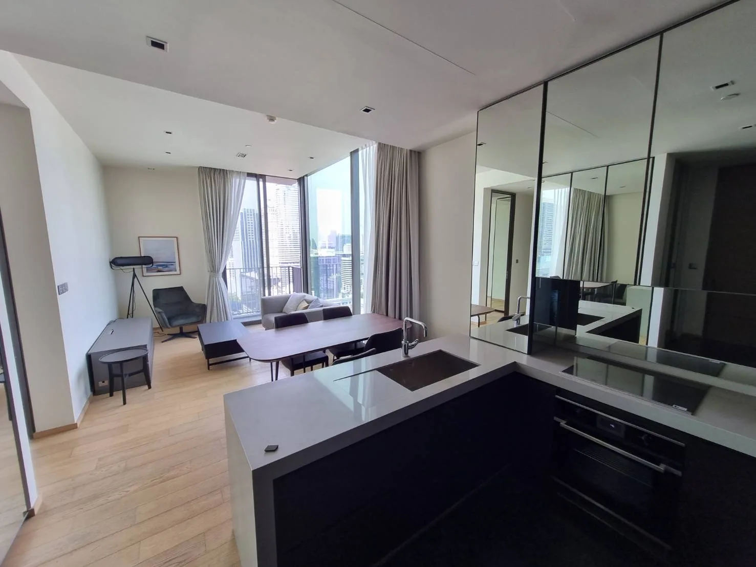 Property photos for 28 Chidlom