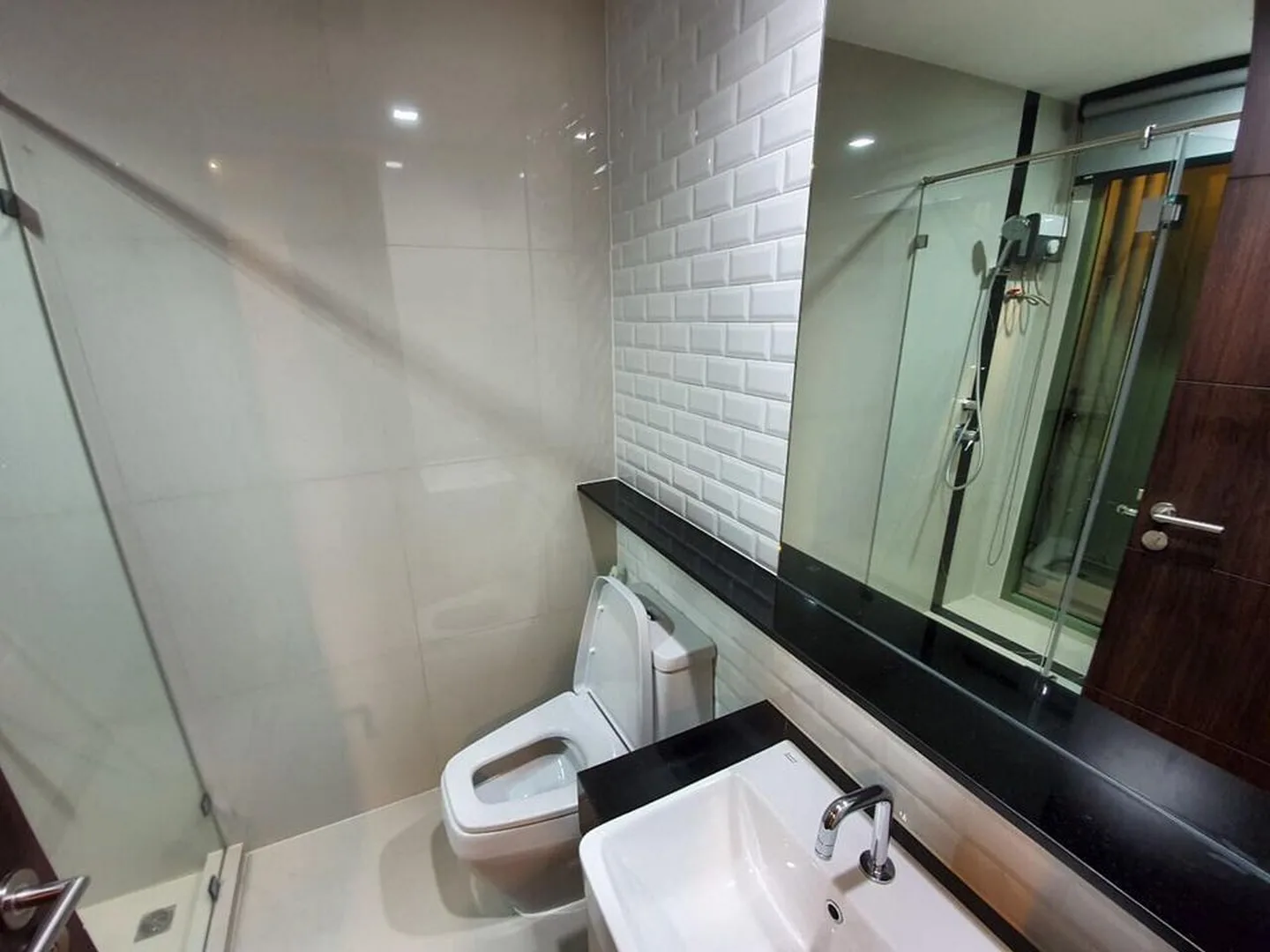 Property photos for Wish Signature  Midtown Siam