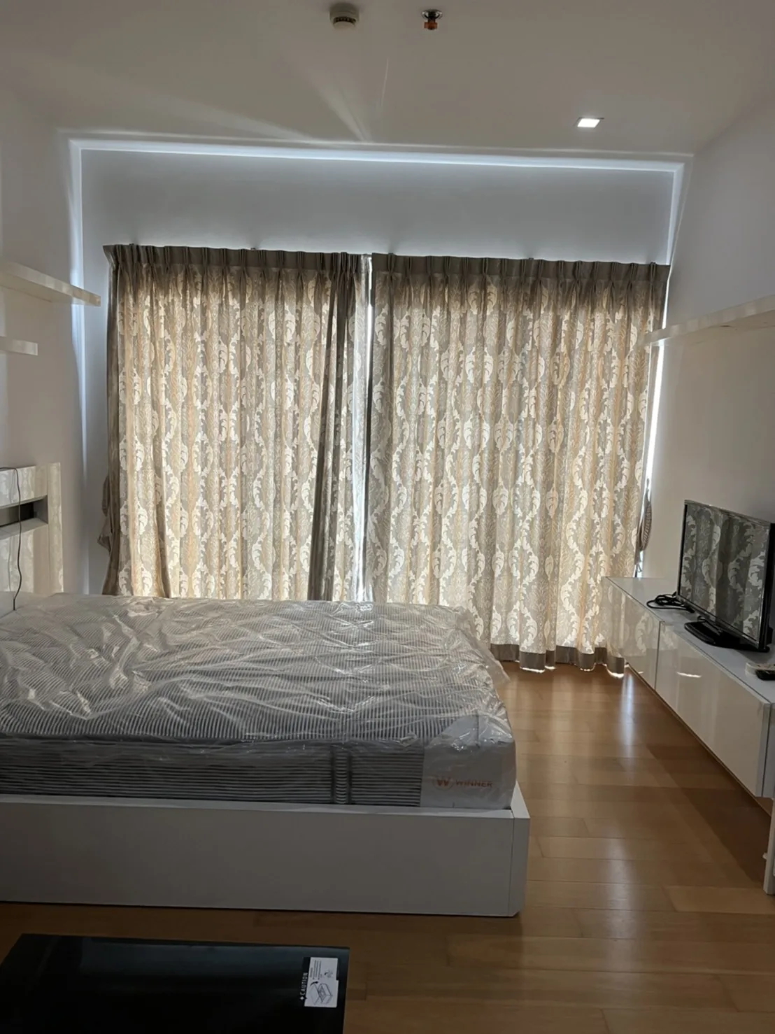 Property photos for Noble Revent