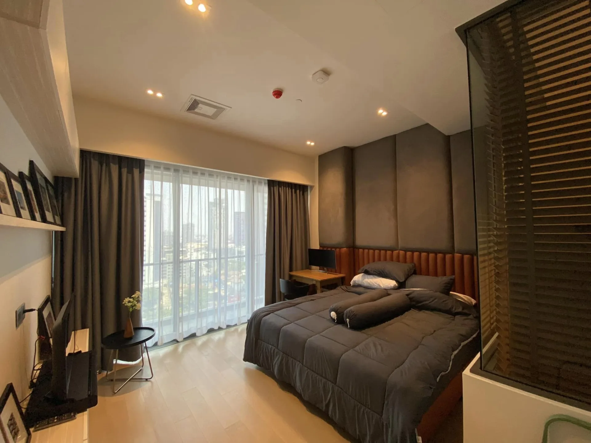 Property photos for The Strand Thonglor