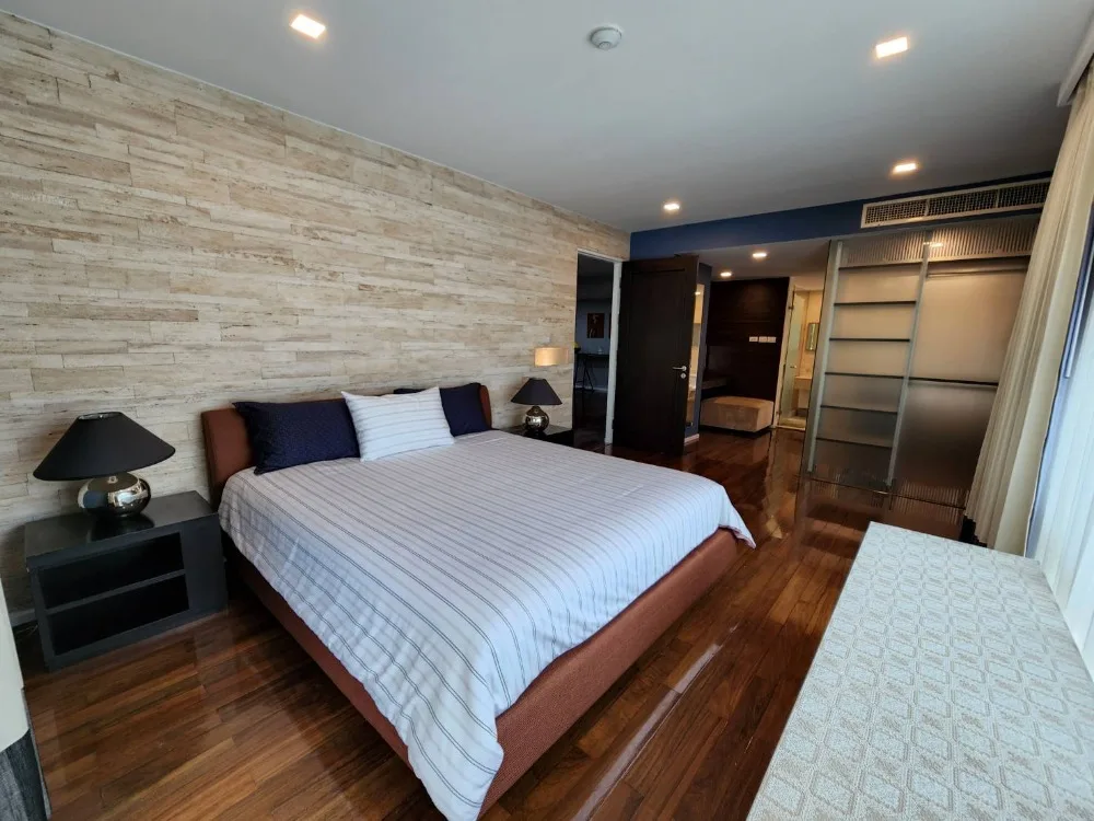 Property photos for Silver Heritage