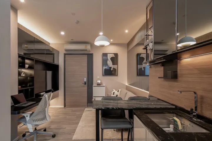 Property photos for The Room Sathorn - St.Louis