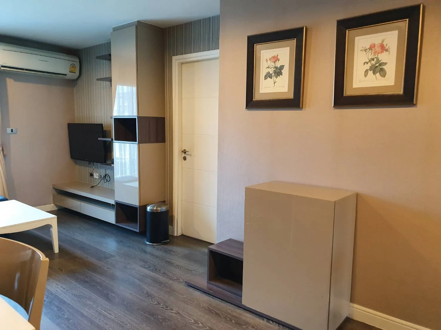 Property photos for The Crest Sukhumvit 49