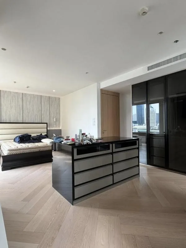 Property photos for The Royal Saladaeng