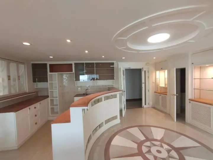 Property photos for 38 Mansion