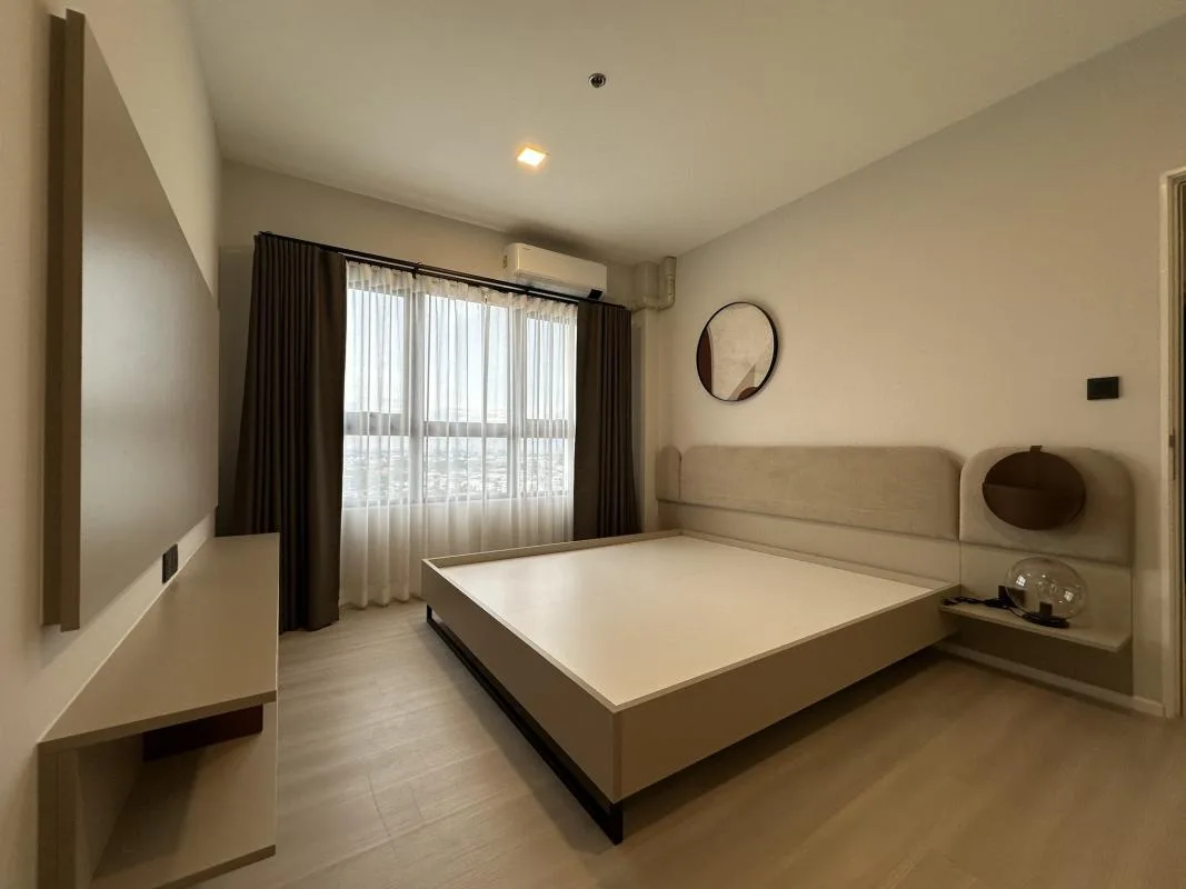 Property photos for The Key Mrt Phetkasem 48