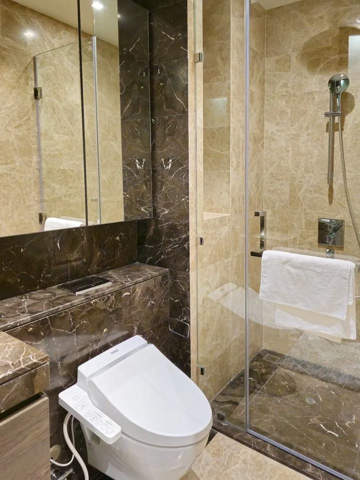 Property photos for 28 Chidlom
