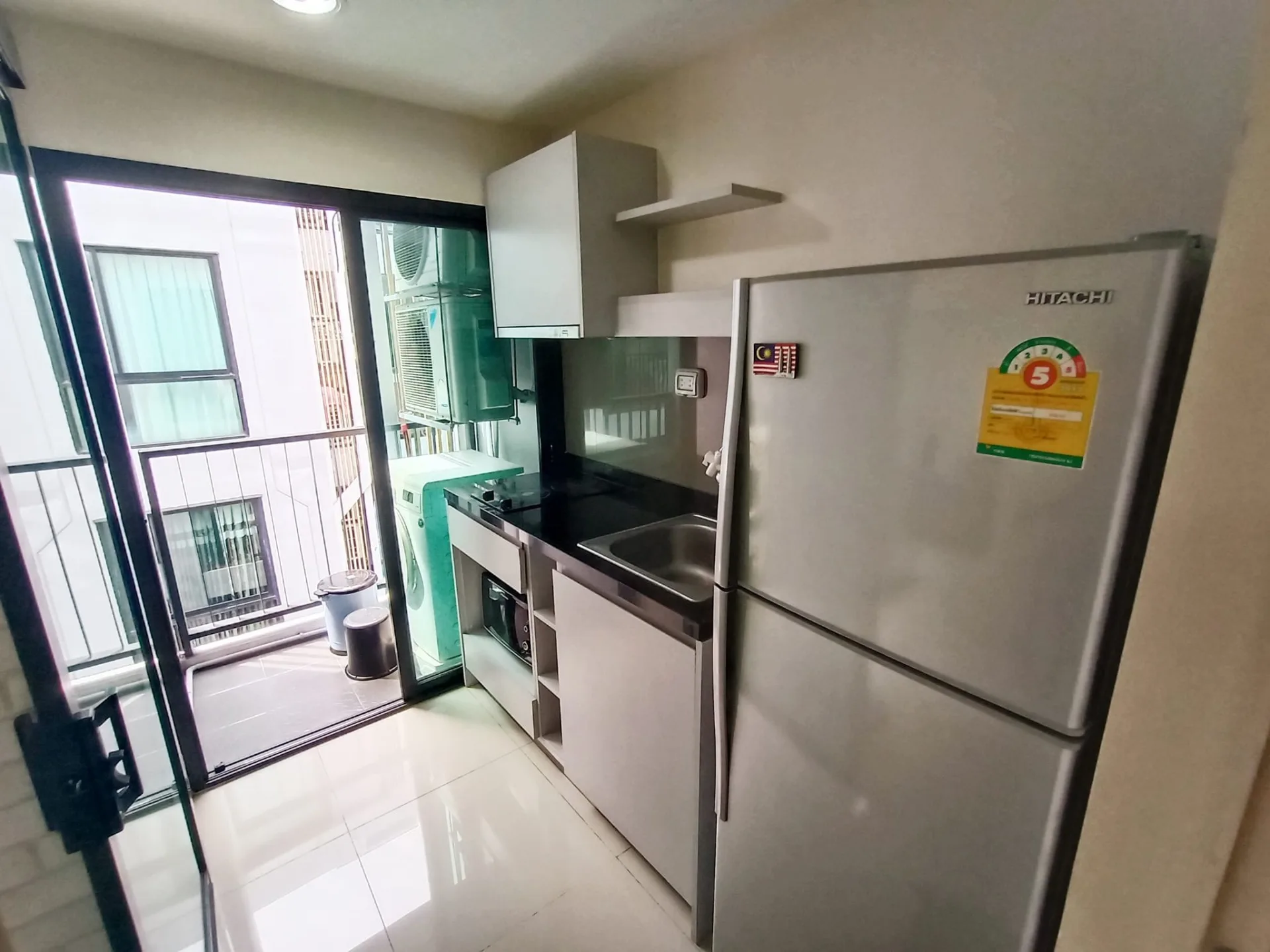 Property photos for Zenith Place Sukhumvit 42