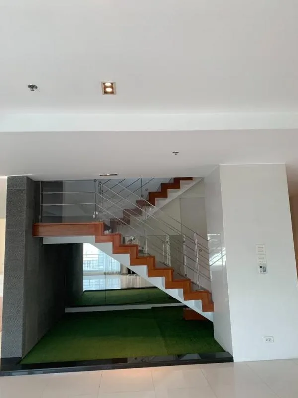 Property photos for Royal Residence Park