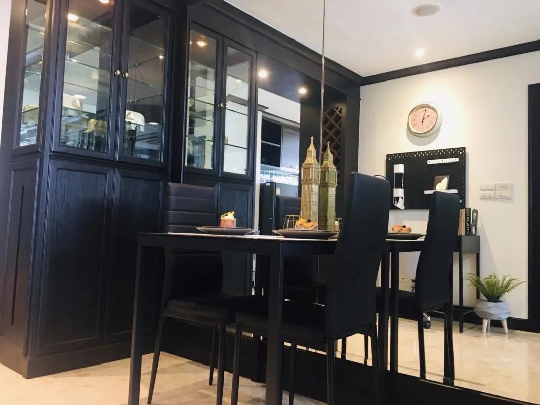 Property photos for Green Point Silom