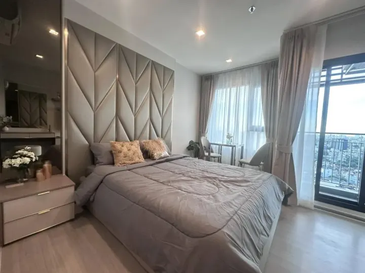 Property photos for Life Sathorn Sierra