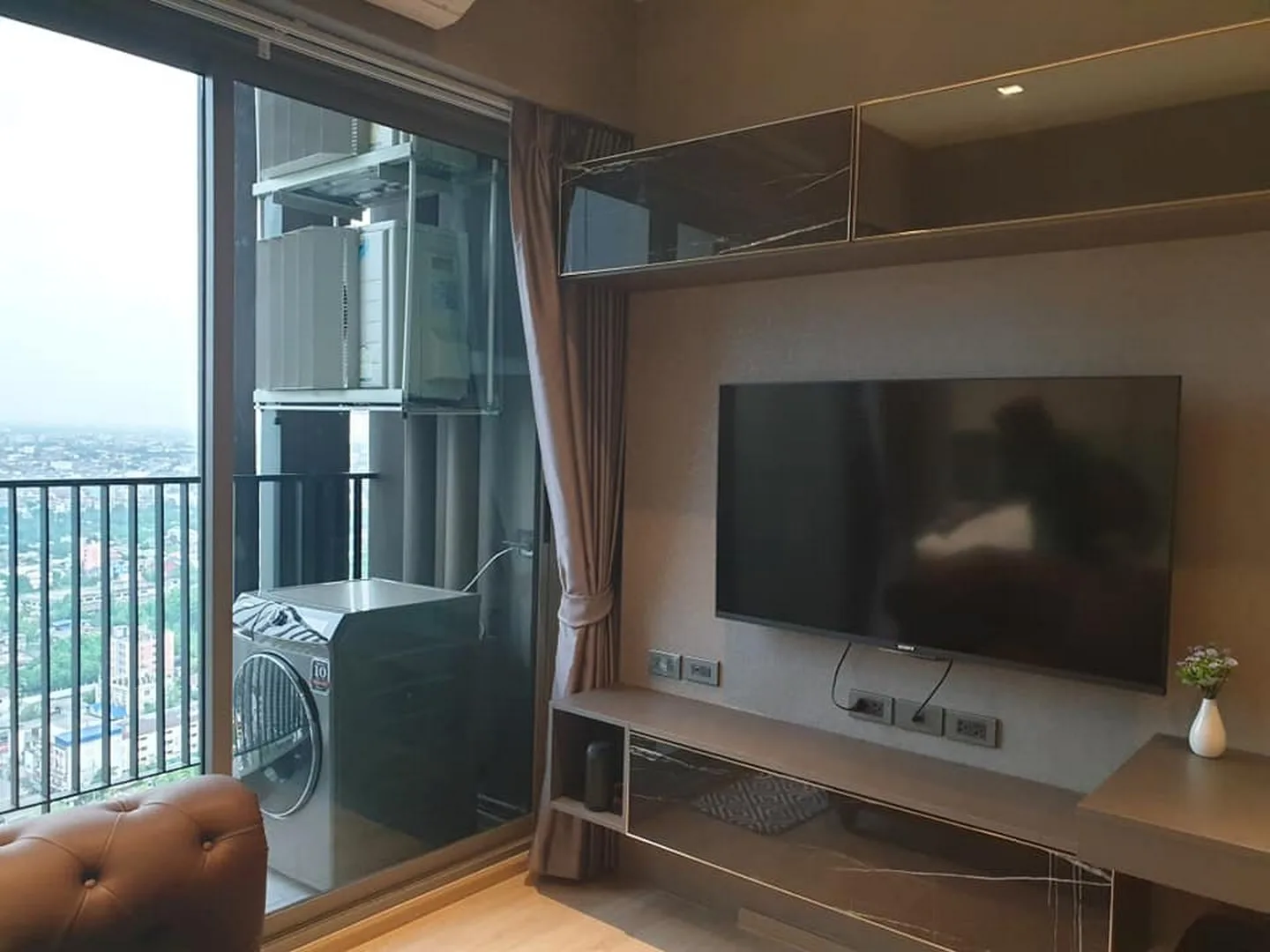 Property photos for Whizdom Station Ratchada - Thapra